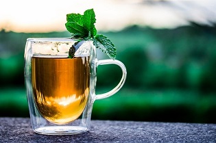 卯時(shí)水泡茶：別有一番風(fēng)味